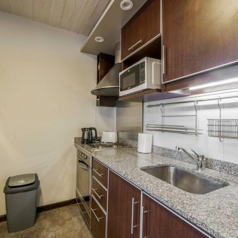 Beautiful loft with garden view with service - Apartamento de 1 dormitorio - 32