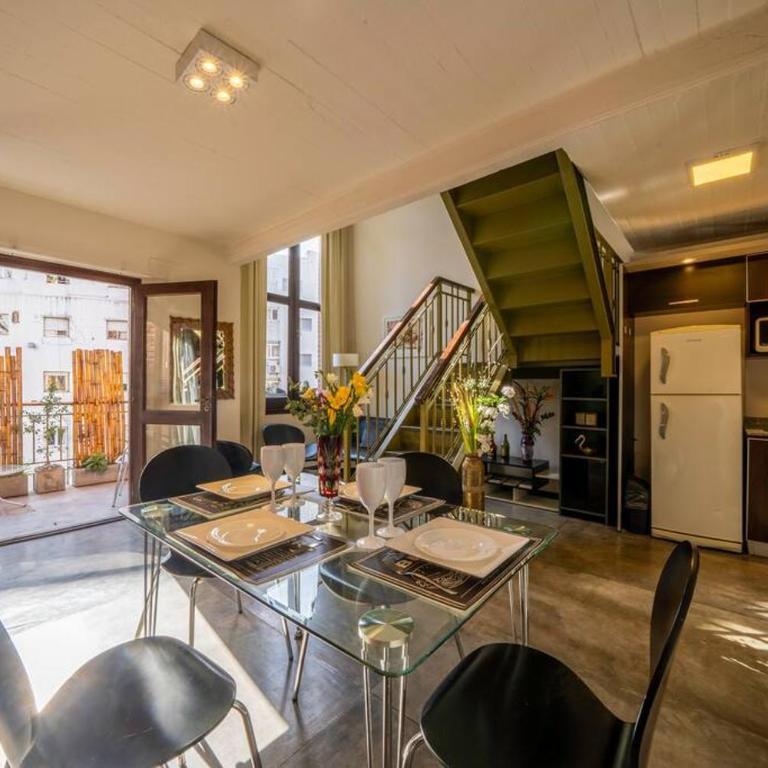 Enjoy natural light and garden view of this loft - Apartamento de 1 dormitorio - 1