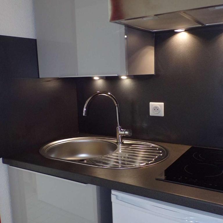 Studio Cabine Spacieux avec Parking et Vue - FR-1-328-214 - Monolocale - 7
