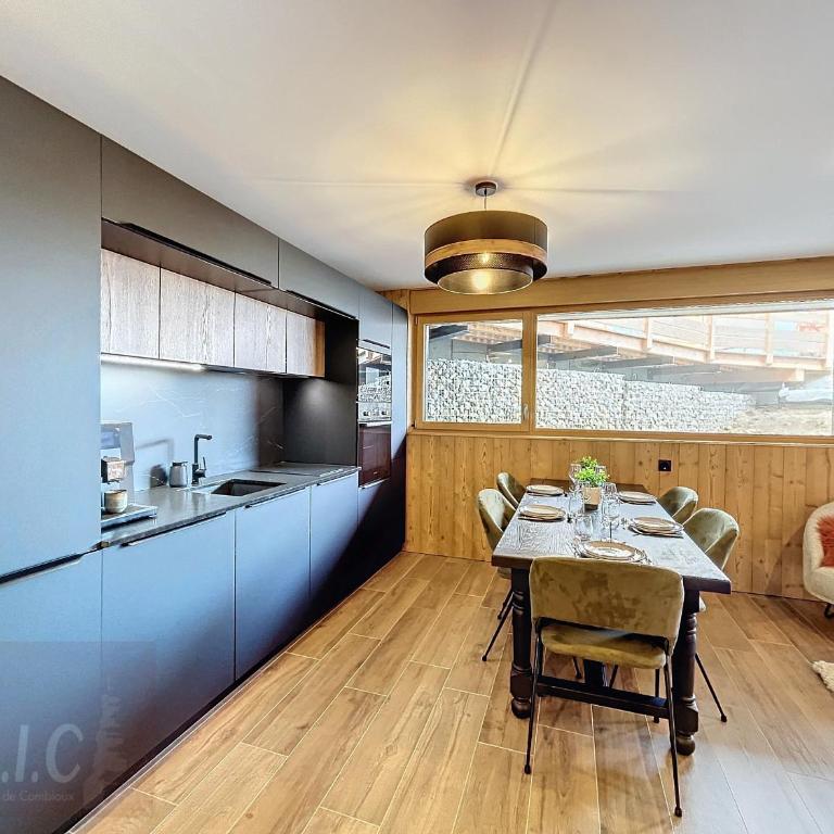 Appartement d'Exception 2 Chambres, 63 m², au Pied des Pistes, Parking Inclus, Wi-Fi - Appartement 2 Chambres - 1