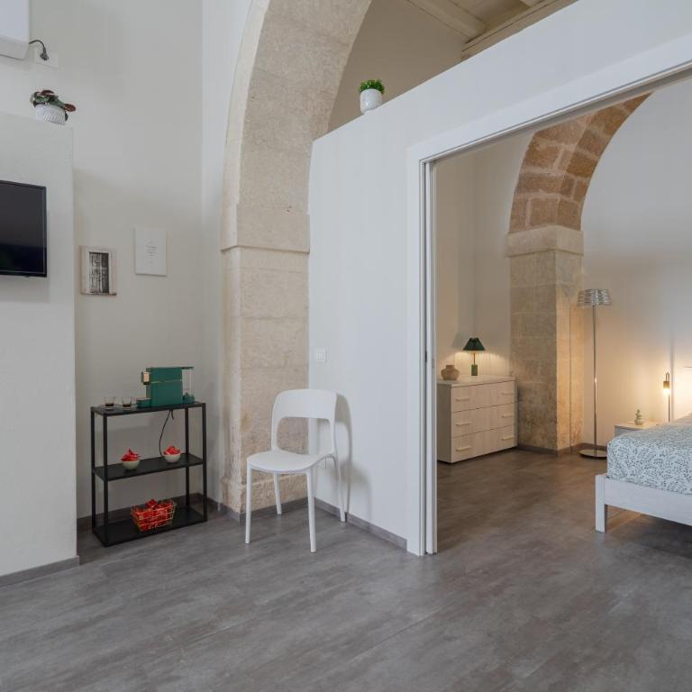 Historic building modern touches - Ortigia - Apartment - 15