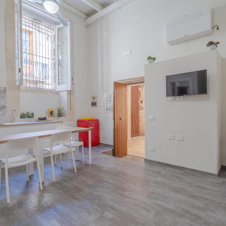 Historic building modern touches - Ortigia - Apartment - 19