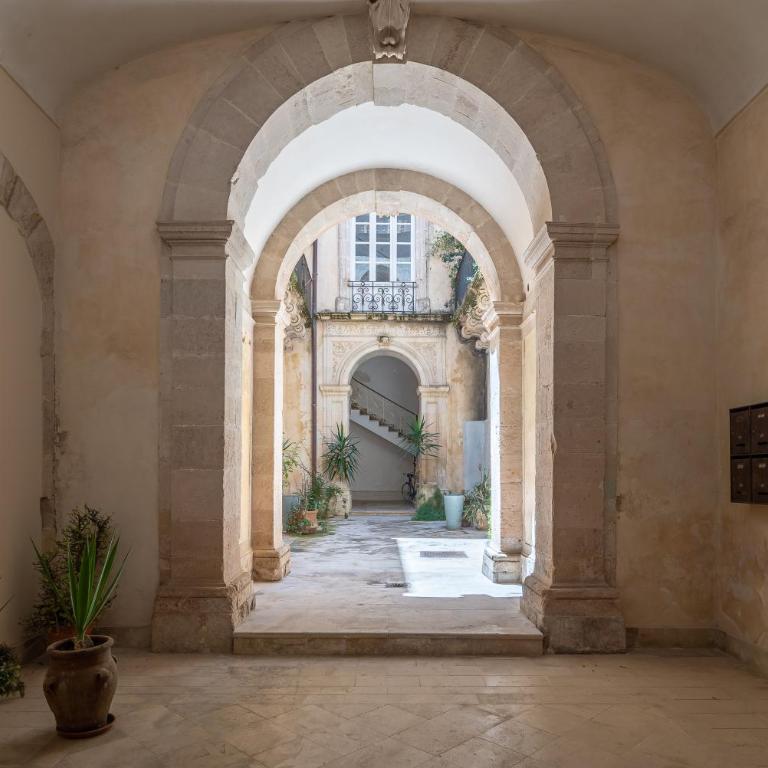 Historic building modern touches - Ortigia - Apartment - 24