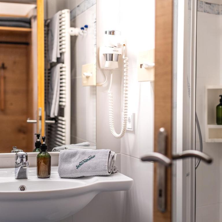 Hotel-Garni Schernthaner - Doppelzimmer mit Balkon - 3