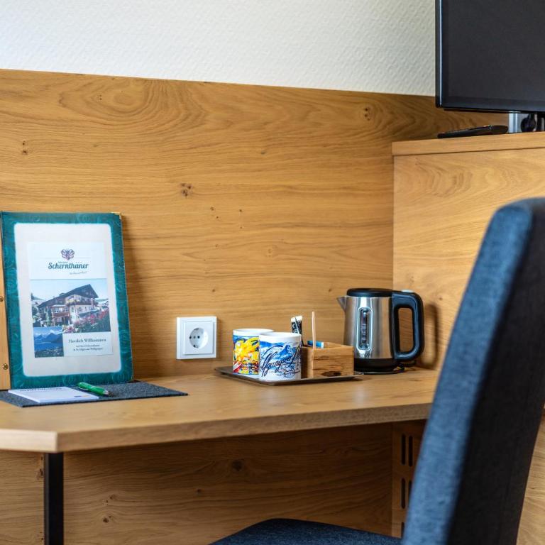 Hotel-Garni Schernthaner - Doppelzimmer mit Balkon - 8