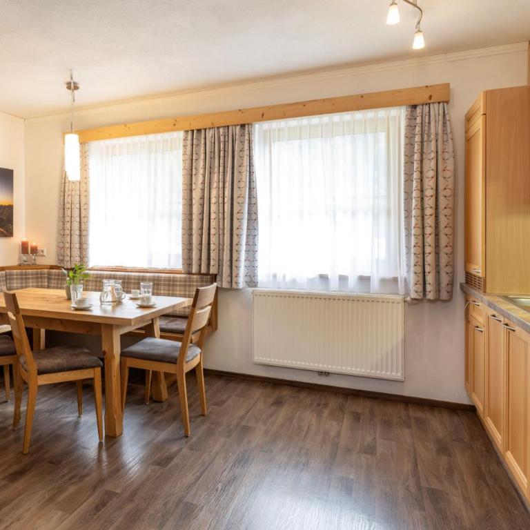 Apparthotel Kirchgasser - Apartment mit 2 Schlafzimmern - 1