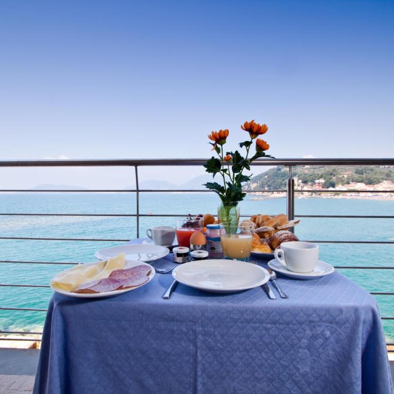 Hotel San Terenzo - Camera Matrimoniale con Vista Mare - 9