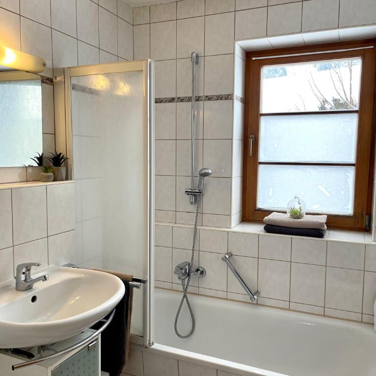 Haus Alpendomizil - Sommer-Bergbahnen kostenlos - Apartment mit 1 Schlafzimmer - 4