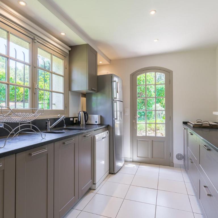 La Clairiere - Villa avec Piscine Privée - 12