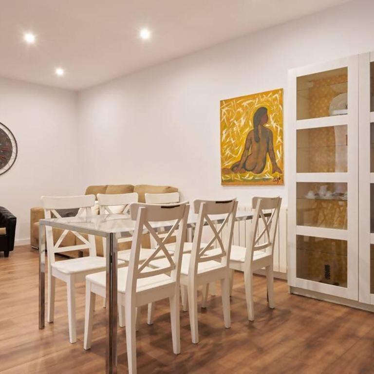 Amplio alojamiento centro barrio del Oeste - Apartment - 10
