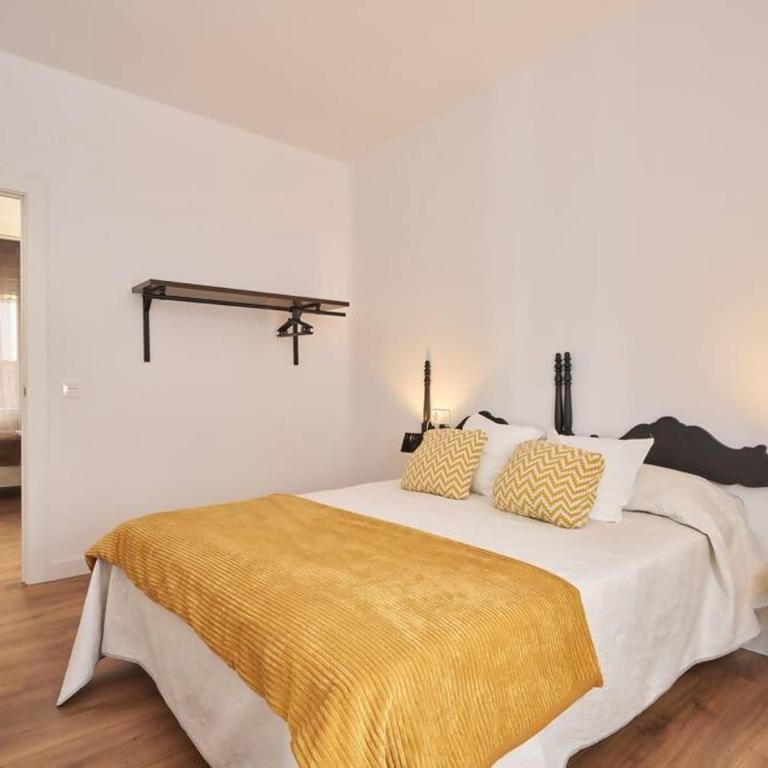Amplio alojamiento centro barrio del Oeste - Apartment - 19
