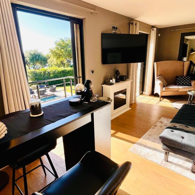 Luxueuse Villa vue mer avec piscine Golfe de St Tropez 14 personnes - Villa - 56