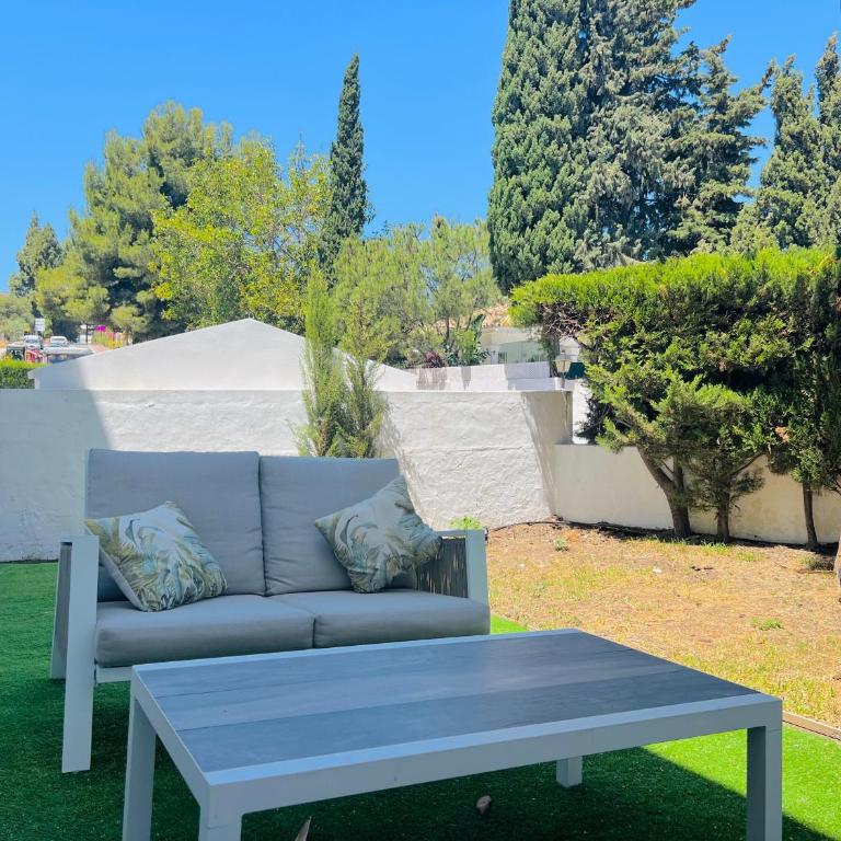 Impeccable large apartment with immense terrace and private garden overlooking the mountain, featuring 2 bedrooms and sleeping up to 4 guests located 100 meters from Plaza Maestranza - Two-Bedroom Apartment - 10