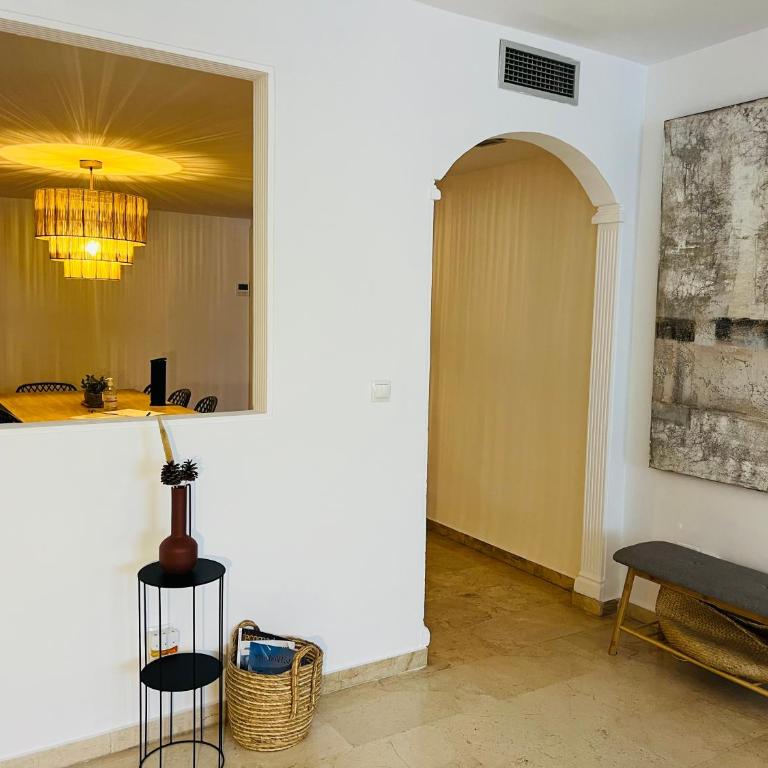 Impeccable large apartment with immense terrace and private garden overlooking the mountain, featuring 2 bedrooms and sleeping up to 4 guests located 100 meters from Plaza Maestranza - Two-Bedroom Apartment - 16