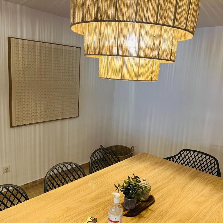 Impeccable large apartment with immense terrace and private garden overlooking the mountain, featuring 2 bedrooms and sleeping up to 4 guests located 100 meters from Plaza Maestranza - Two-Bedroom Apartment - 12