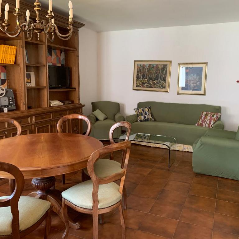Casa di Nonna Tina - Two-Bedroom Apartment - 12