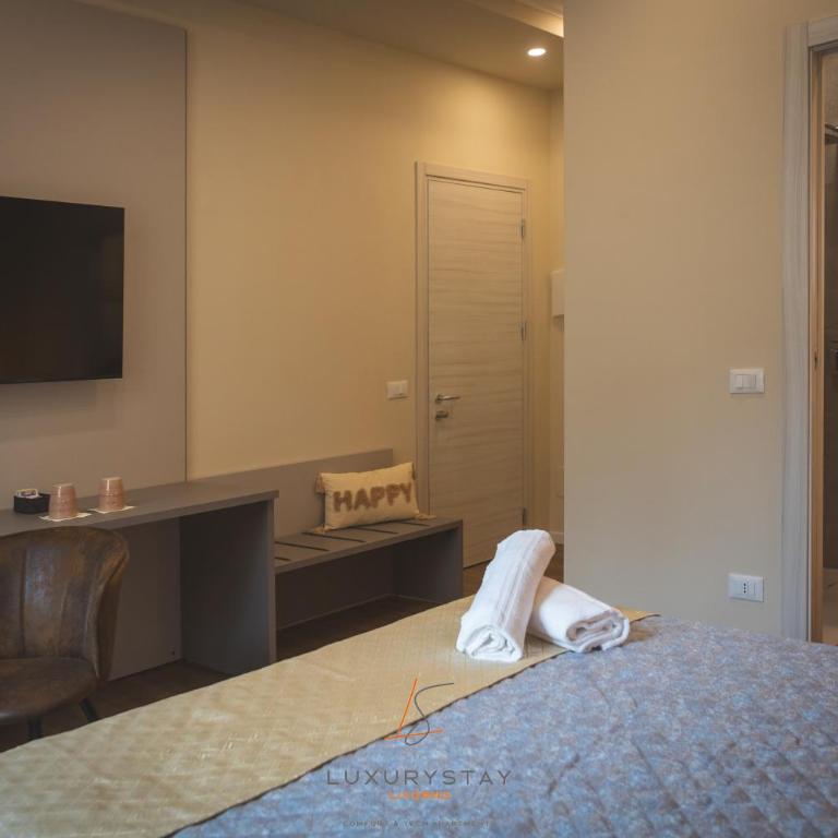 LivornoLuxuryStay - Superior Double Room - 8