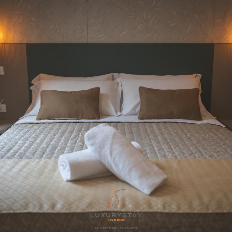 LivornoLuxuryStay - Deluxe Triple Room - 9