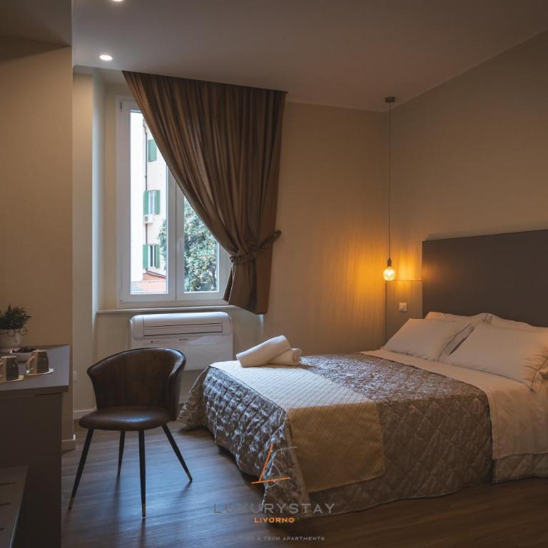 LivornoLuxuryStay - Luxury Quadruple Room - 16