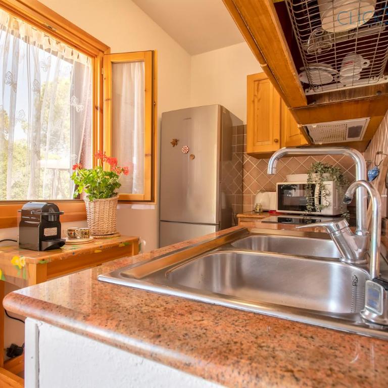 Alghero Villa Barranch with sea view swimming pool for 6 people - Villa con 3 Camere da Letto - 93
