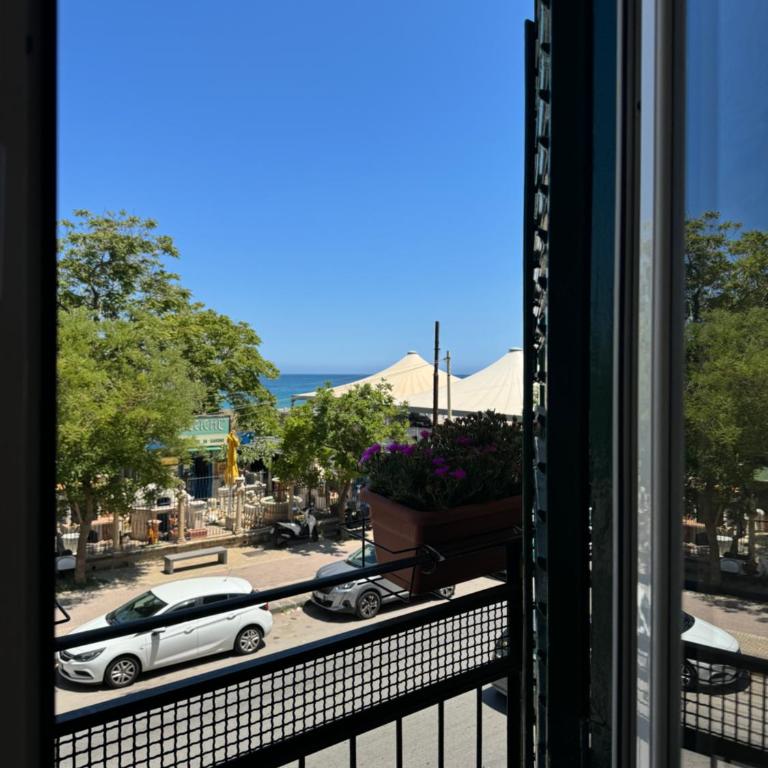 Domus Fysi - Two-Bedroom Apartment with Sea View - 43