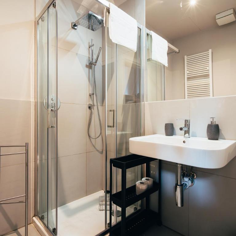 BOLOGNA SUITES - PRIVATE BATHROOM - Camera Matrimoniale con Bagno Privato - 1