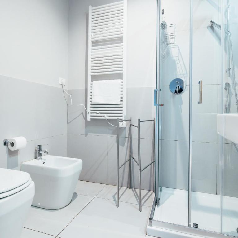 BOLOGNA SUITES - PRIVATE BATHROOM - Camera Matrimoniale con Bagno Privato - 7