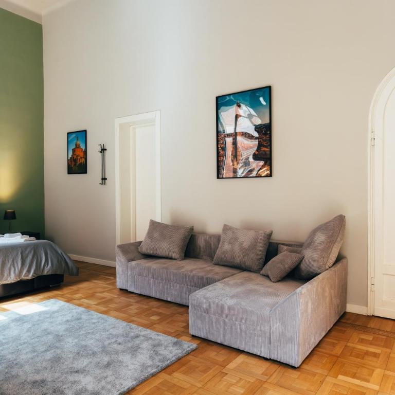 BOLOGNA SUITES - PRIVATE BATHROOM - Suite Familiare con Balcone - 7