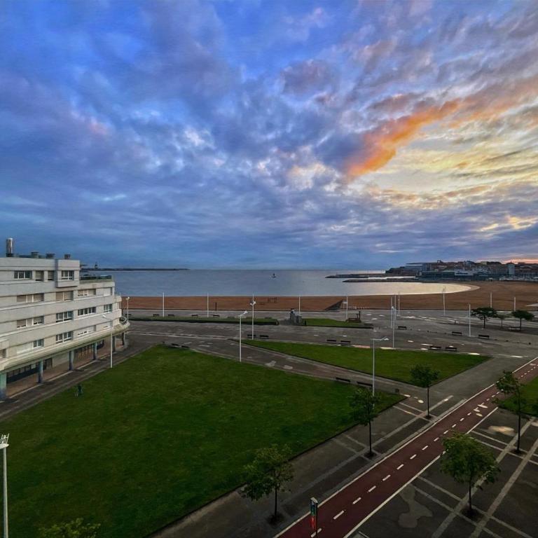 EL ÁTICO DE LA PLAYA Parking gratis - Apartamento de 1 dormitorio - 32
