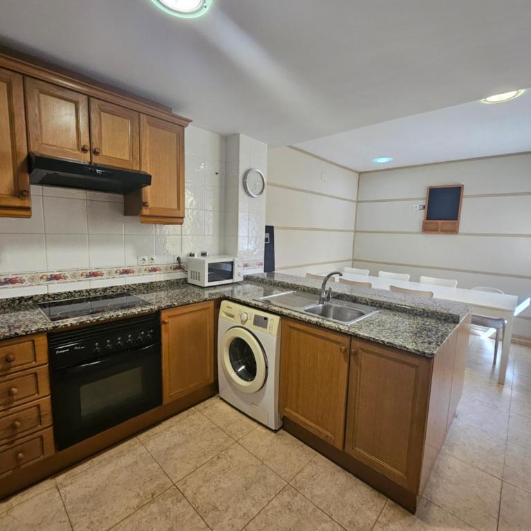 Chalet adosado en la playa - Casa de 4 dormitorios - 21