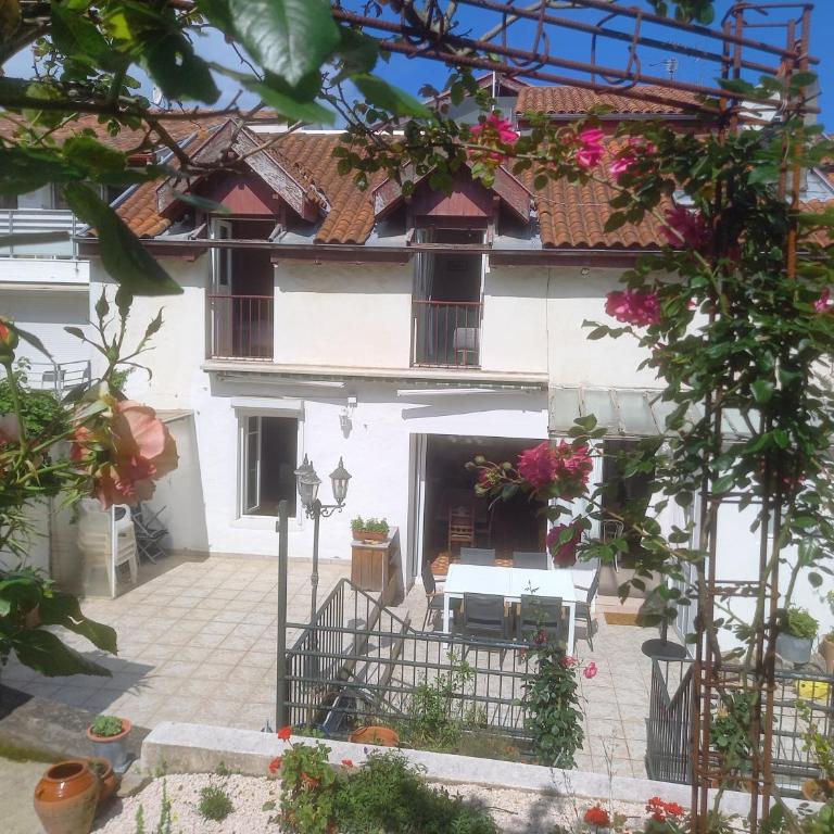 La maison du jardin - Maison de Ville 3 Chambres - 17