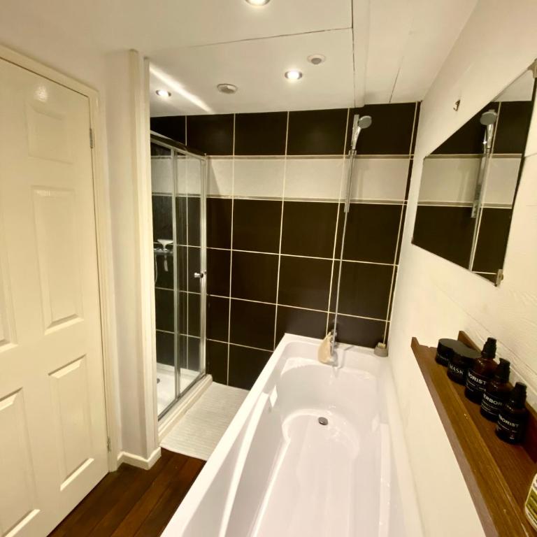 Appartement cosy, spacieux & moderne - 95m2 - Appartement 3 Chambres - 15
