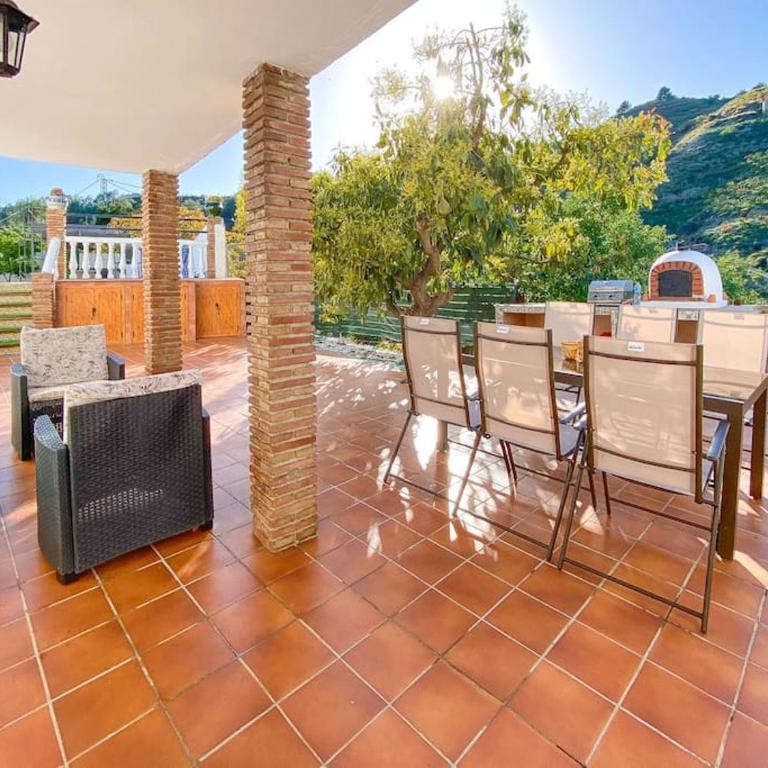 Cozy cottage in Nerja , Malaga. Private pool. WIFI - Casa de 2 dormitorios - 3