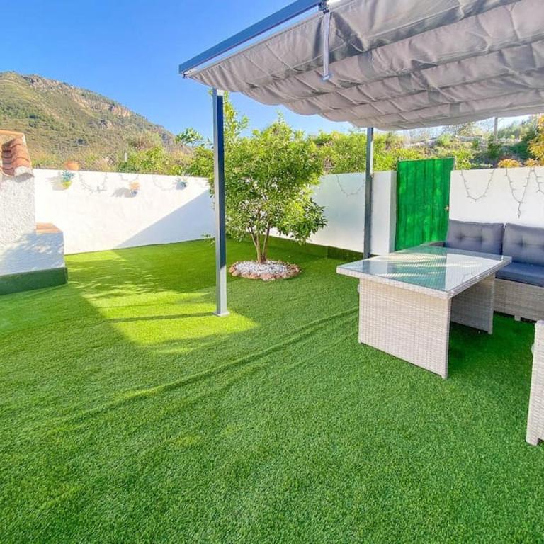 Cozy cottage in Nerja , Malaga. Private pool. WIFI - Casa de 2 dormitorios - 17