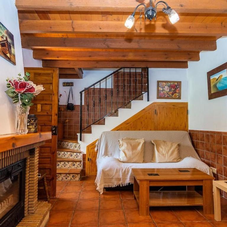 Cozy cottage in Nerja , Malaga. Private pool. WIFI - Casa de 2 dormitorios - 38