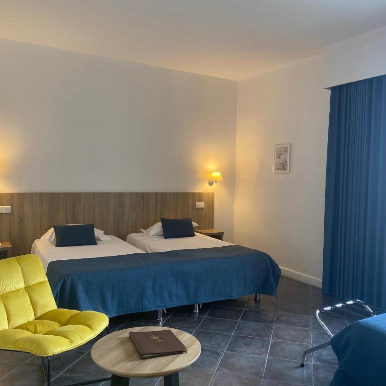 Grand Hôtel De Calvi - Chambre Familiale - 2