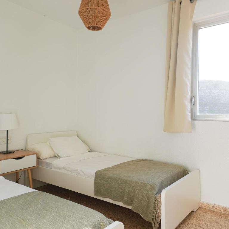 Apartamento con piscina en Villajoyosa by beBalmy - Three-Bedroom Apartment - 12