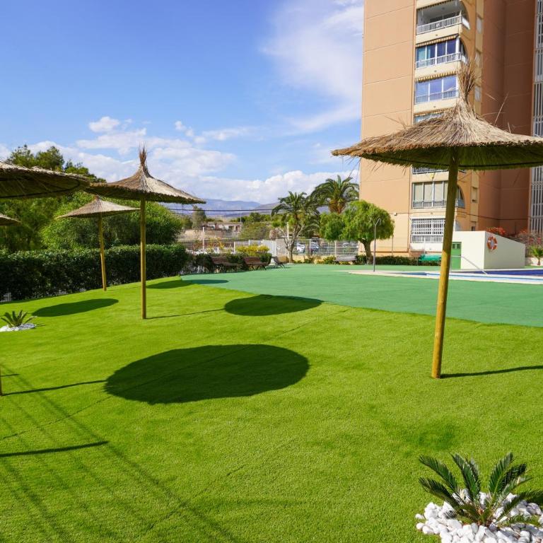 Apartamento con piscina en Villajoyosa by beBalmy - Three-Bedroom Apartment - 23