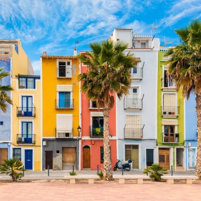 Apartamento con piscina en Villajoyosa by beBalmy - Three-Bedroom Apartment - 31