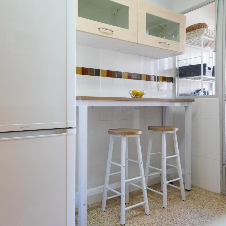 Apartamento con piscina en Villajoyosa by beBalmy - Three-Bedroom Apartment - 15