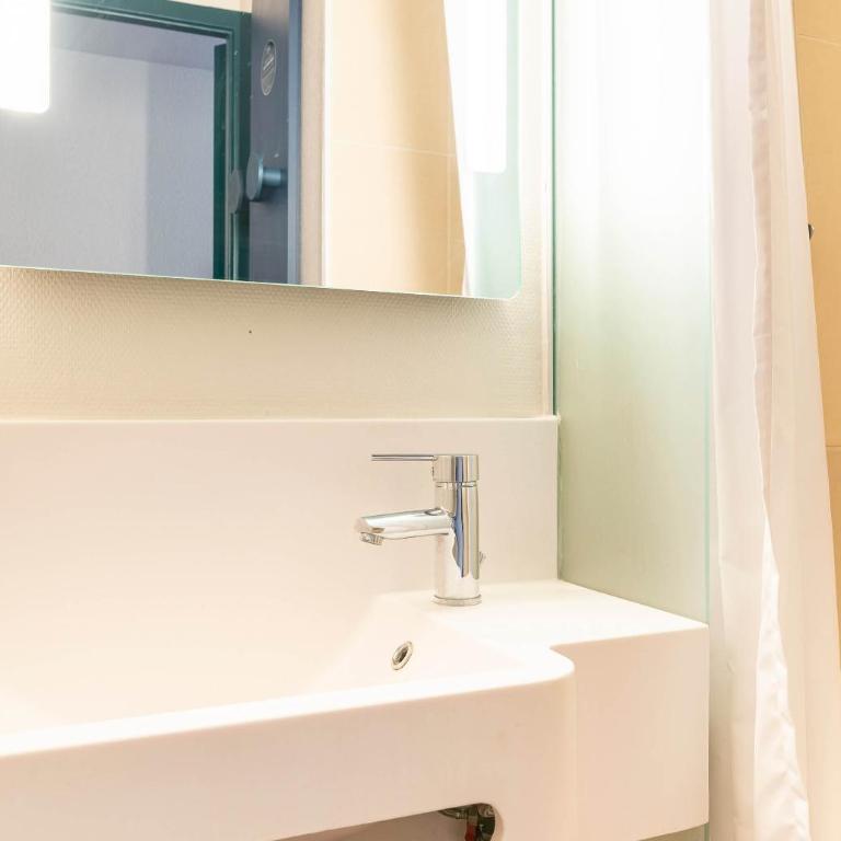 B&B HOTEL Nantes Centre - Chambre Double - 5