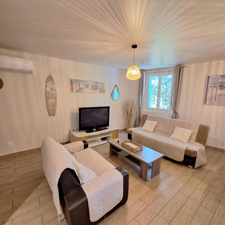 Charmant Appartement paisible à 5 mn en voiture de la plage - Appartement 2 Chambres - 2