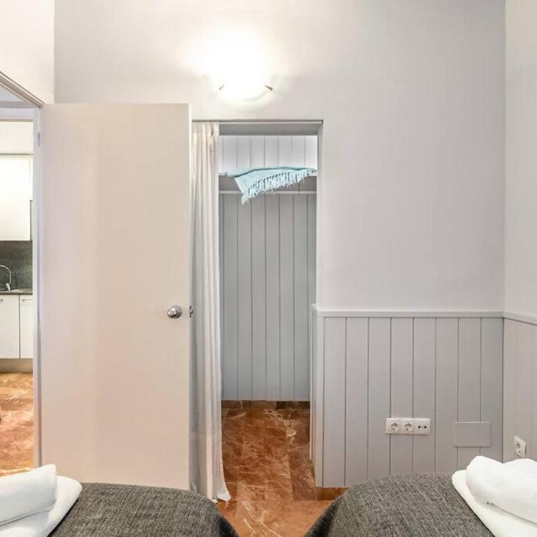 Park Guell Gaudi | 2 bedroom Apartment - Two-Bedroom Apartment - 16