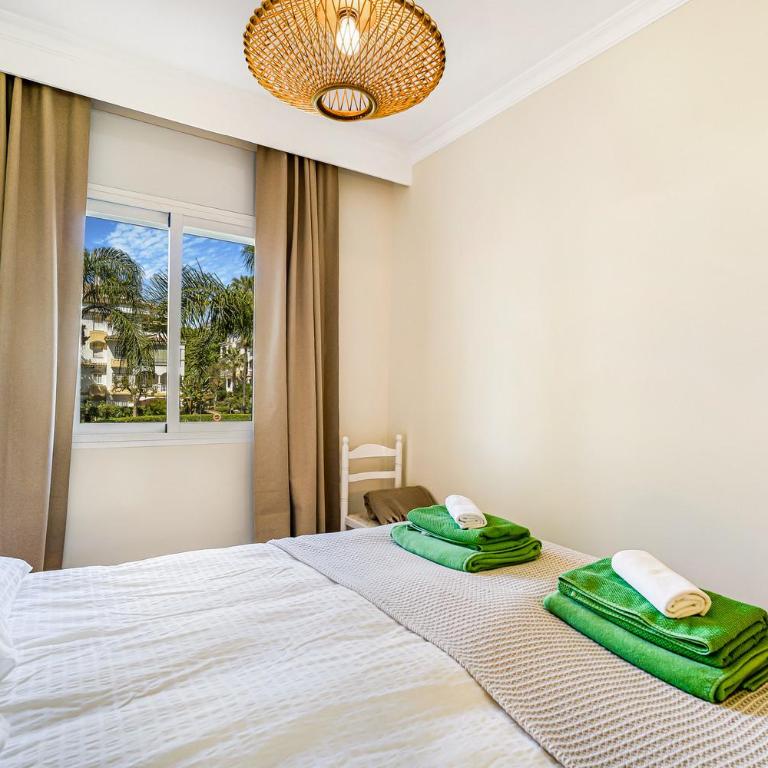 Hacienda de los Nagüeles - Marbella Golden Mile by Finest Rentals - Apartment with Pool View - 24