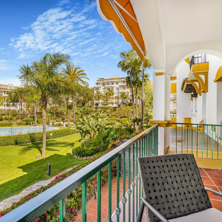 Hacienda de los Nagüeles - Marbella Golden Mile by Finest Rentals - Apartment with Pool View - 28