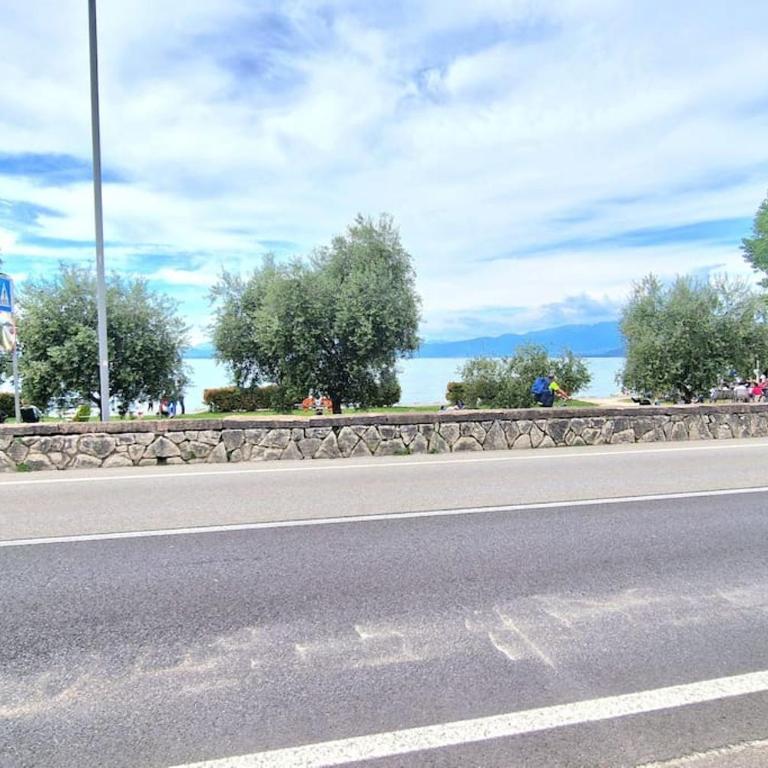 Soleil Apartment - Front Lake - Appartamento con 2 Camere da Letto - 39