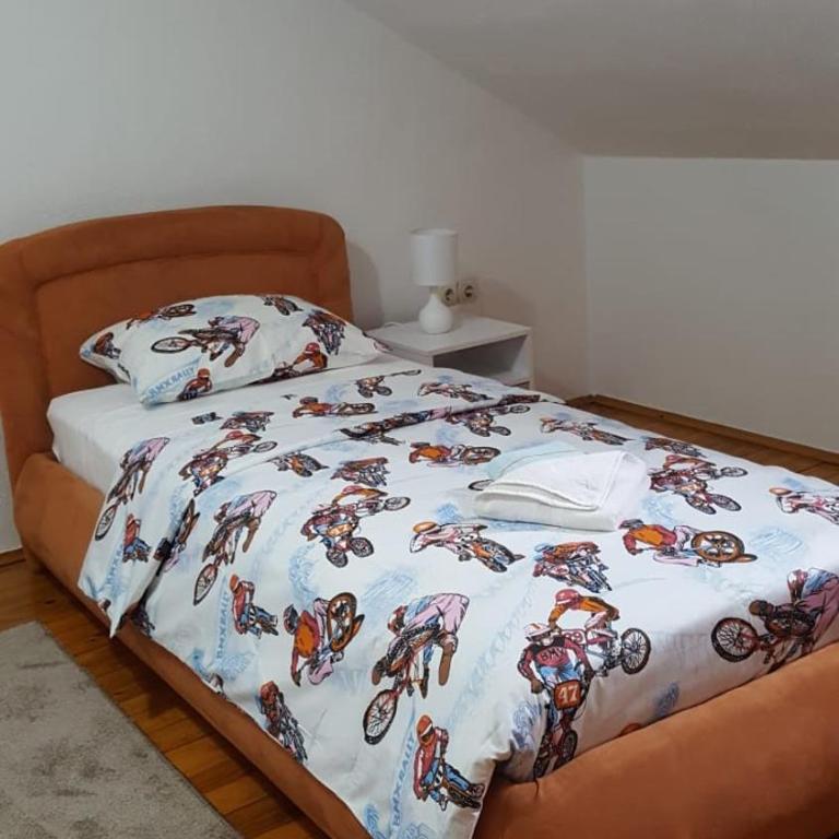 Apartman "EM" - Two-Bedroom Apartment with Terrace - 18