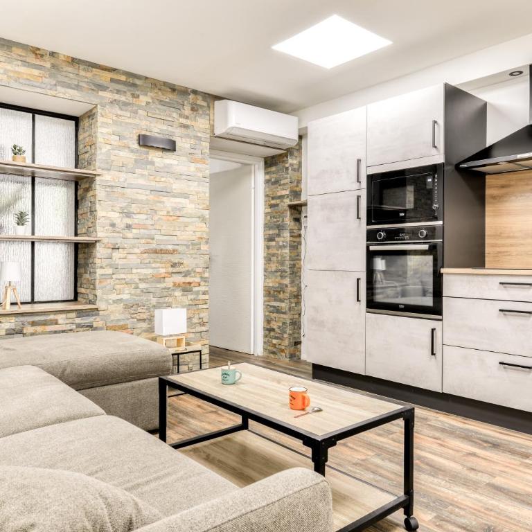 Côté Palais avec Climatisation - Fibre & Netflix - Spacieux en rez-de-chaussée - Superior Apartment - 6
