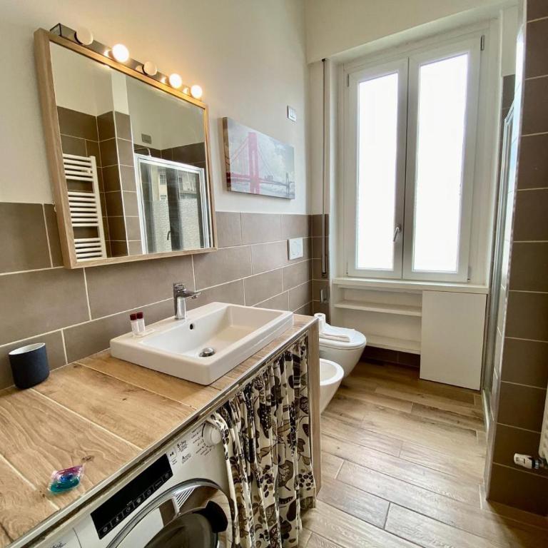 GuestHost - Piazzale Susa Bright Flat con Veranda - Appartamento con 1 Camera da Letto - 7