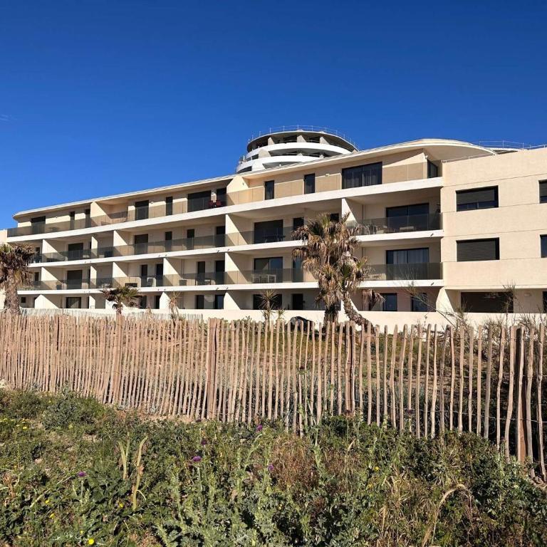 Superbe T2 avec grande terrasse et parking, proche mer - FR-1-701-73 - Apartment - 13